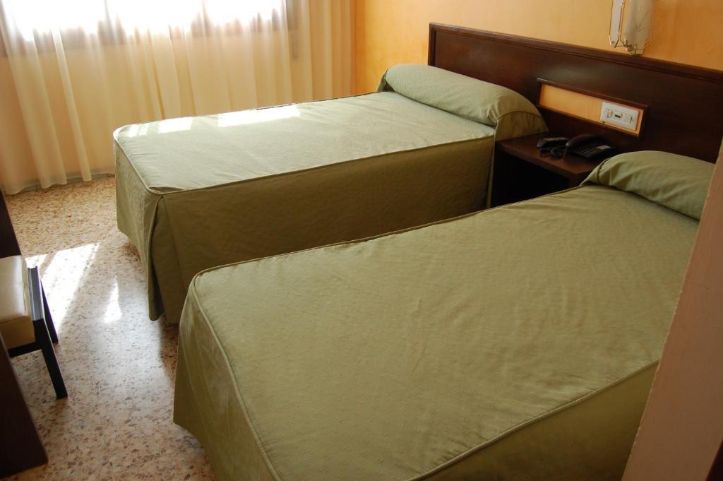 קלאנדה Hotel Balfagon חדר תמונה